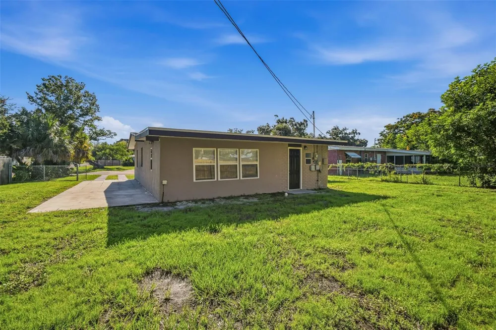 4359 NEPTUNE DRIVE SE St Petersburg, FL 33705