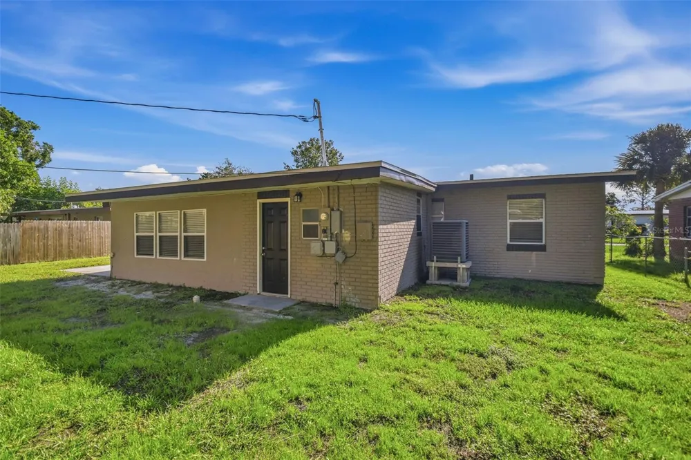 4359 NEPTUNE DRIVE SE St Petersburg, FL 33705
