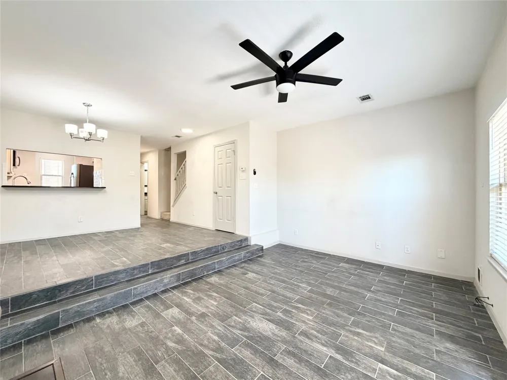 3635 Garden Brook Drive #2400 Farmers Branch, TX 75234