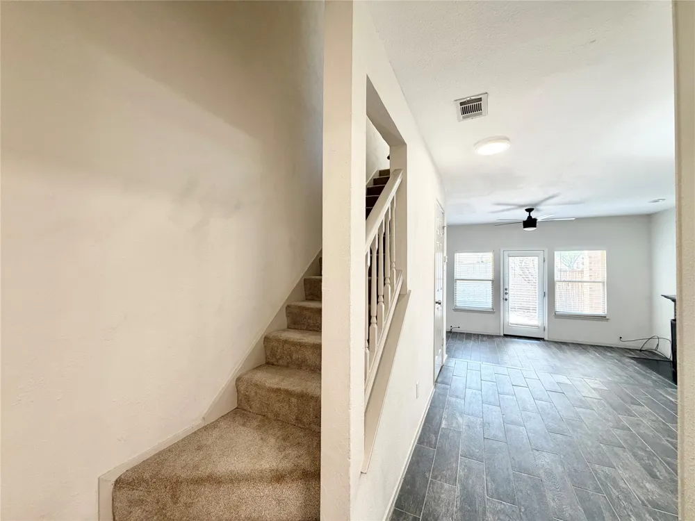 3635 Garden Brook Drive #2400 Farmers Branch, TX 75234