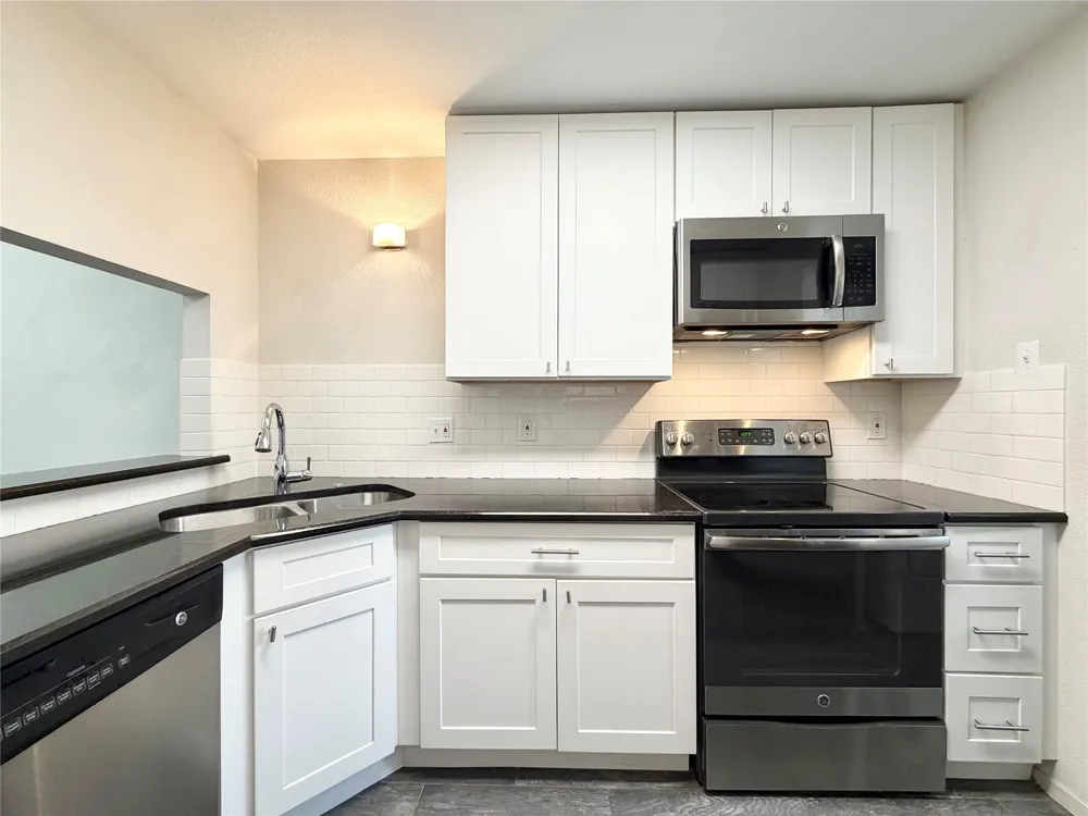3635 Garden Brook Drive #2400 Farmers Branch, TX 75234