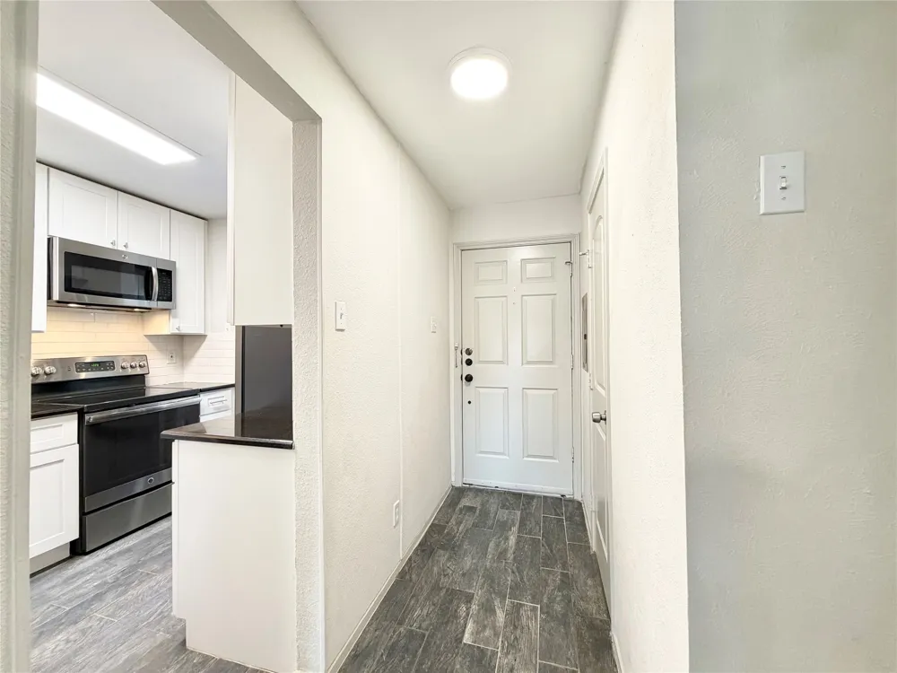 3635 Garden Brook Drive #2400 Farmers Branch, TX 75234