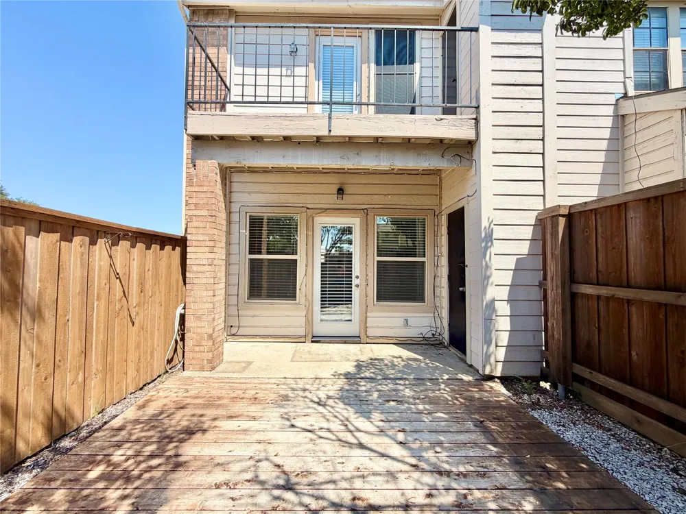3635 Garden Brook Drive #2400 Farmers Branch, TX 75234