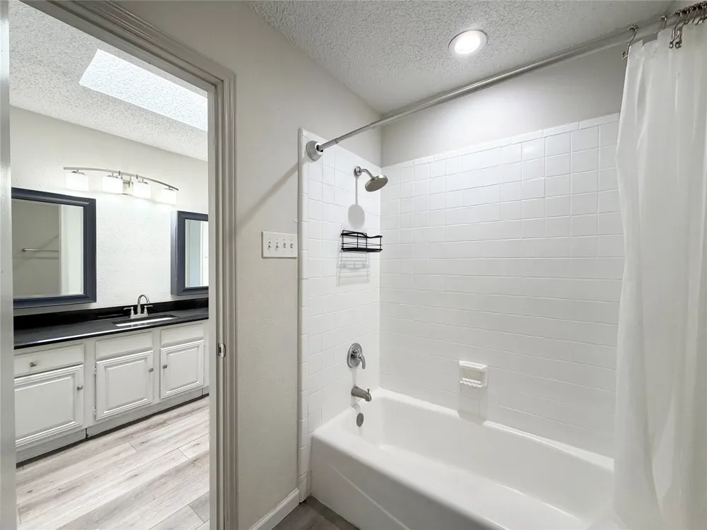 3635 Garden Brook Drive #2400 Farmers Branch, TX 75234