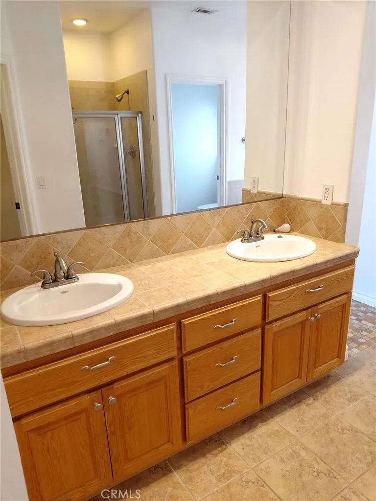26706 Cumberland Helendale, CA 92342
