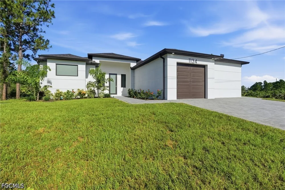 Holmes Avenue S Lehigh Acres, FL 33974