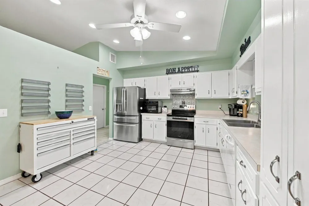1264 SE LADNER STREET Port St. Lucie, FL 34983