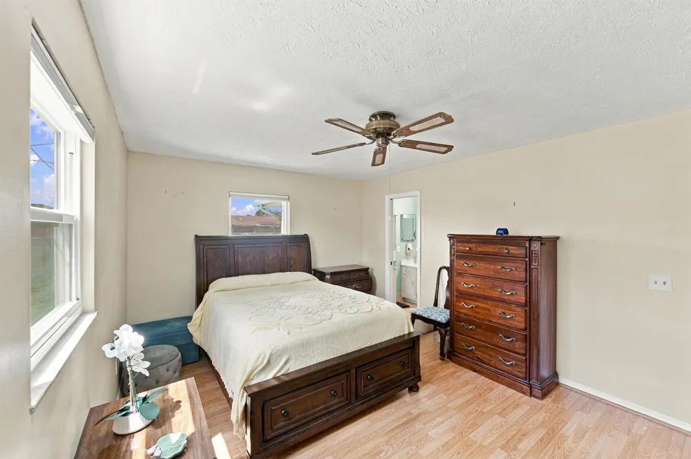 1264 SE LADNER STREET Port St. Lucie, FL 34983