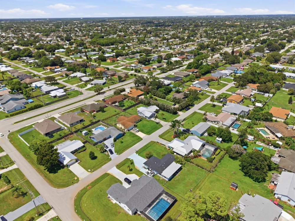 1264 SE LADNER STREET Port St. Lucie, FL 34983
