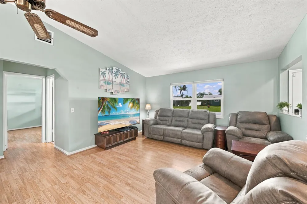 1264 SE LADNER STREET Port St. Lucie, FL 34983