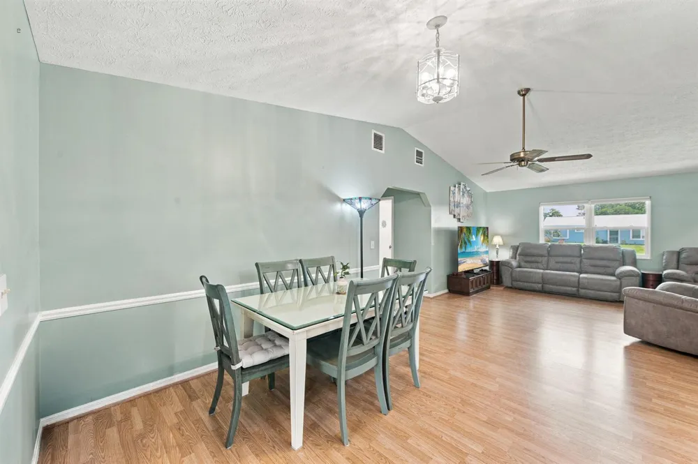 1264 SE LADNER STREET Port St. Lucie, FL 34983