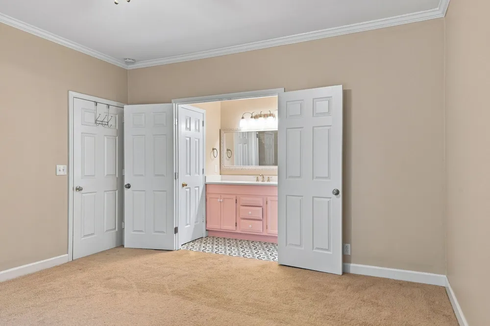 1227 Carriage Park Dr Franklin, TN 37064