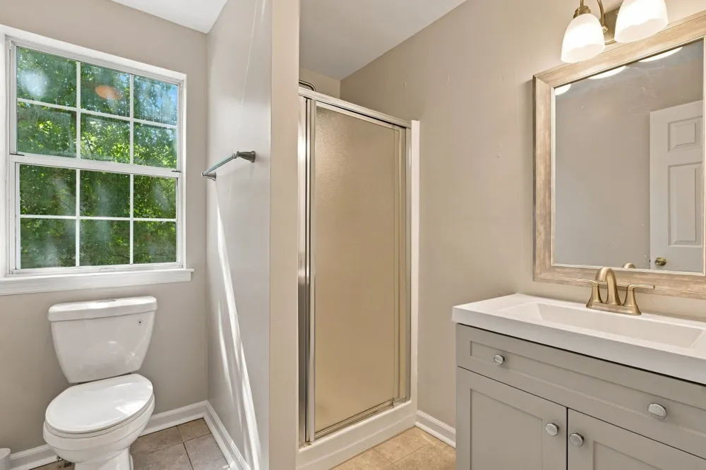 1227 Carriage Park Dr Franklin, TN 37064