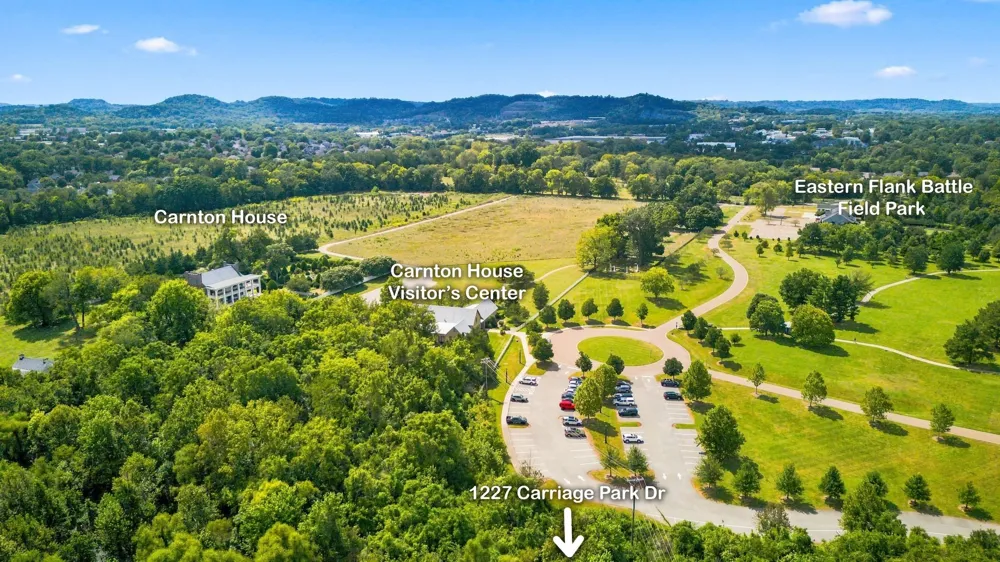 1227 Carriage Park Dr Franklin, TN 37064