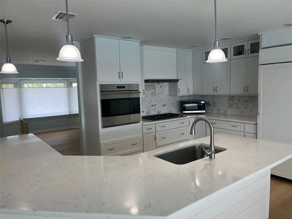 601 64TH AVENUE St Pete Beach, FL 33706