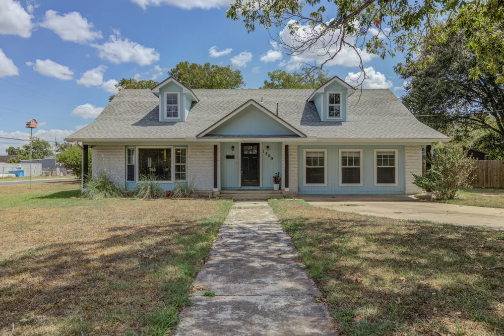 1509 SW Hill Street Bastrop, TX 78602