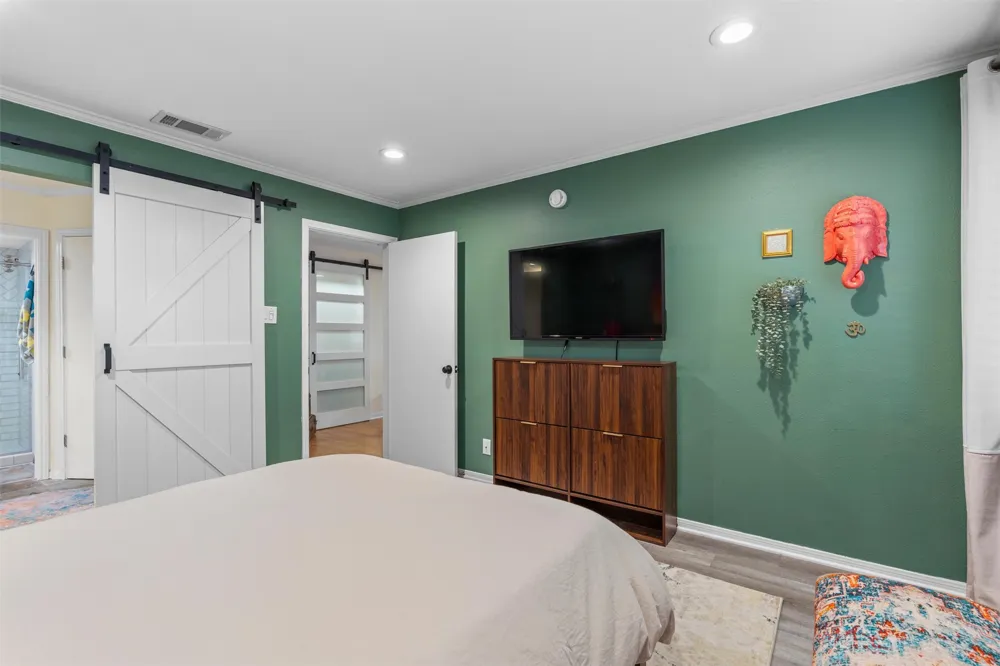 8888 Tallwood Drive #1106 Austin, TX 78759