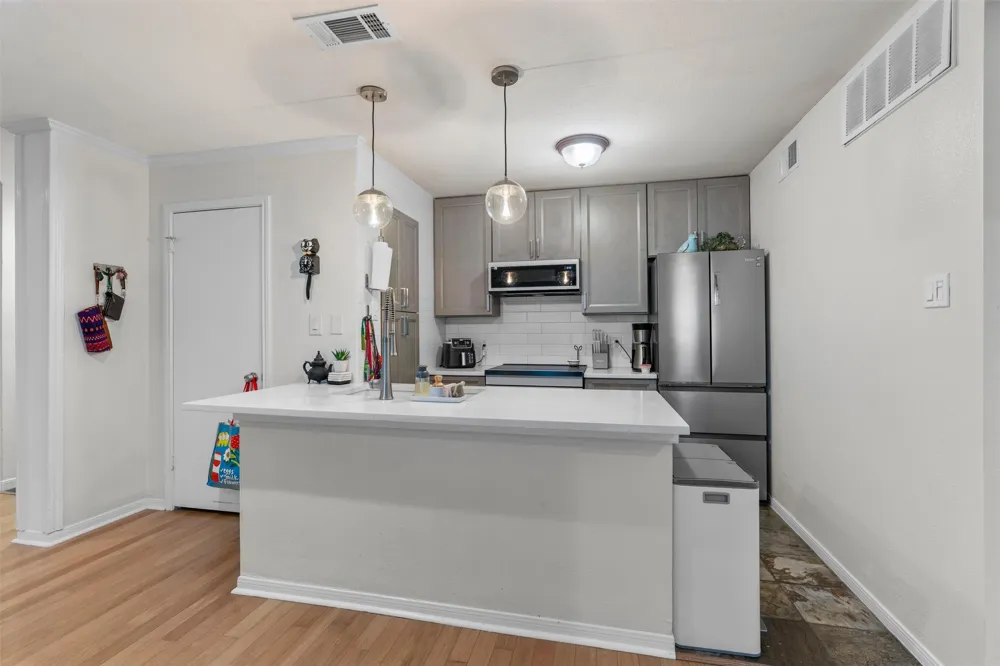 8888 Tallwood Drive #1106 Austin, TX 78759