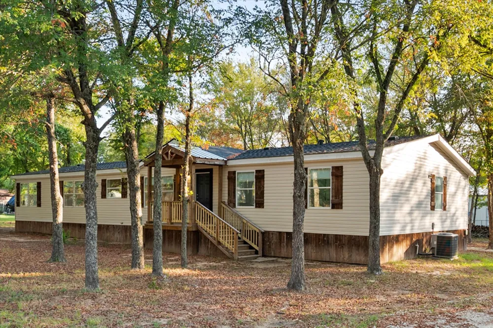 114 Kingswood Drive Streetman, TX 75859