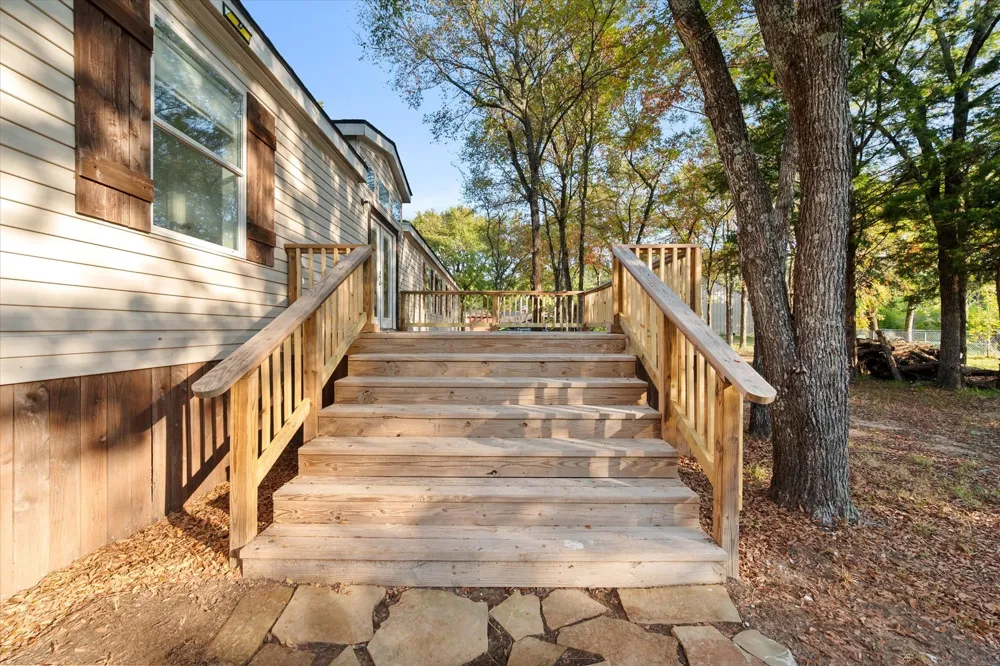 114 Kingswood Drive Streetman, TX 75859