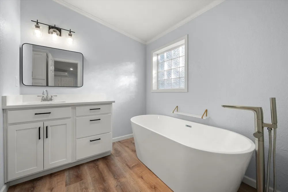 114 Kingswood Drive Streetman, TX 75859