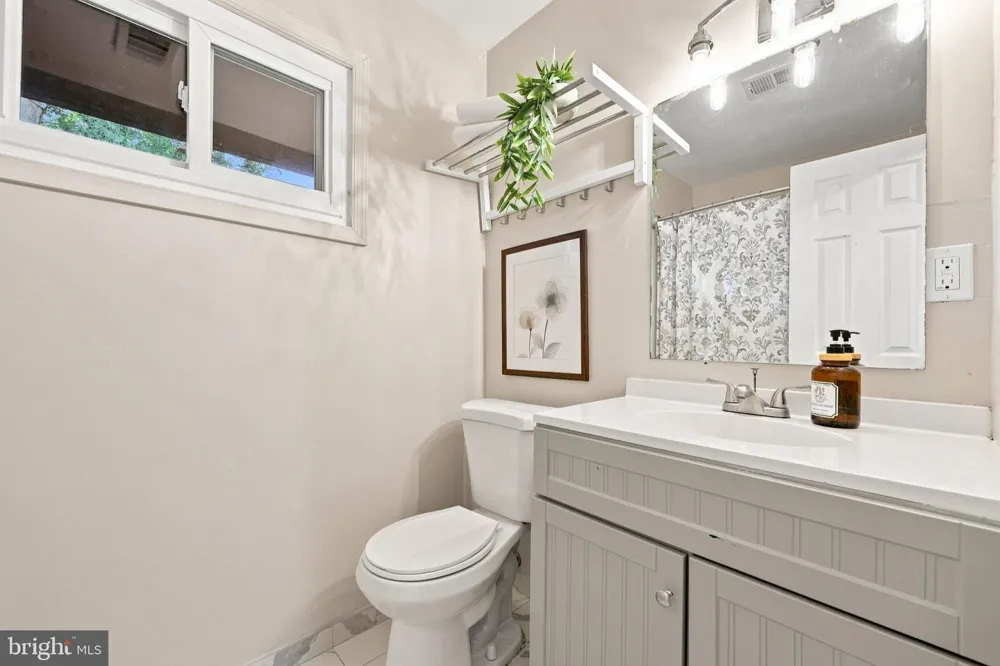 18608 TANTERRA WAY Brookeville, MD 20833