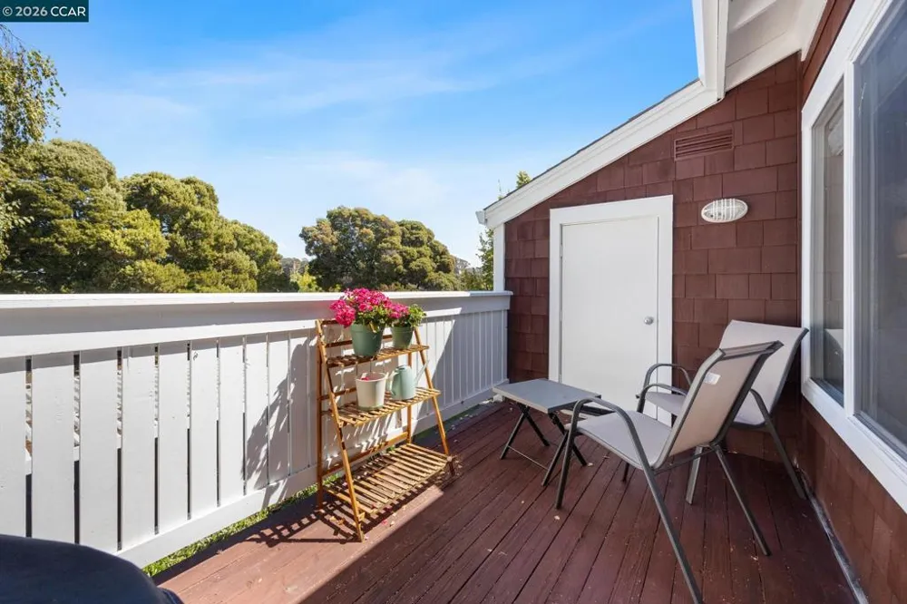 158 Bayside Court Richmond, CA 94804