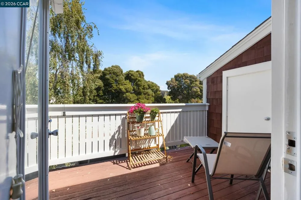 158 Bayside Court Richmond, CA 94804