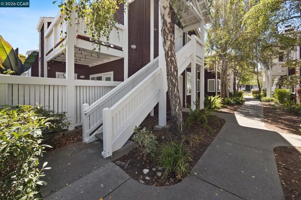 158 Bayside Court Richmond, CA 94804