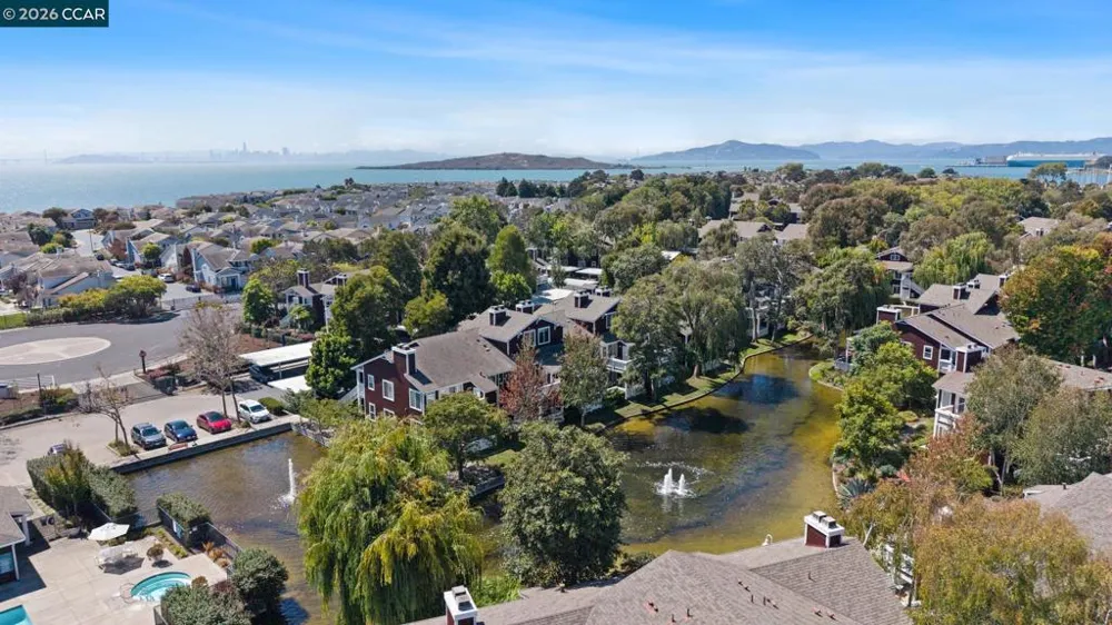 158 Bayside Court Richmond, CA 94804