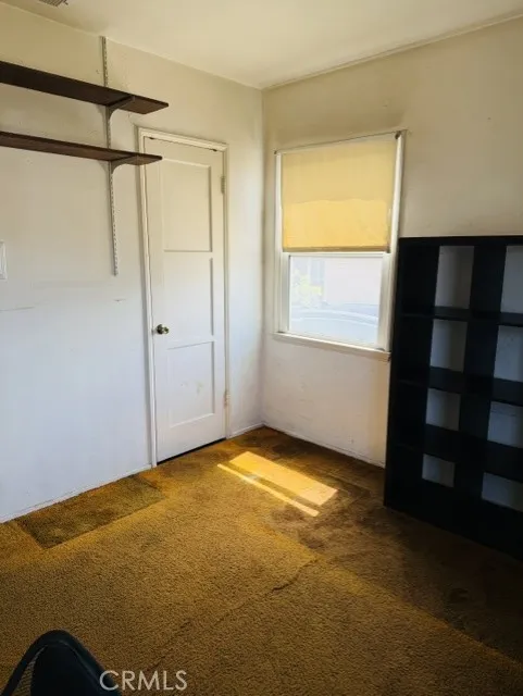 13708 S Menlo Gardena, CA 90247