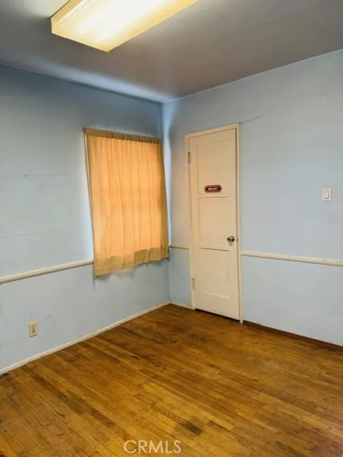 13708 S Menlo Gardena, CA 90247