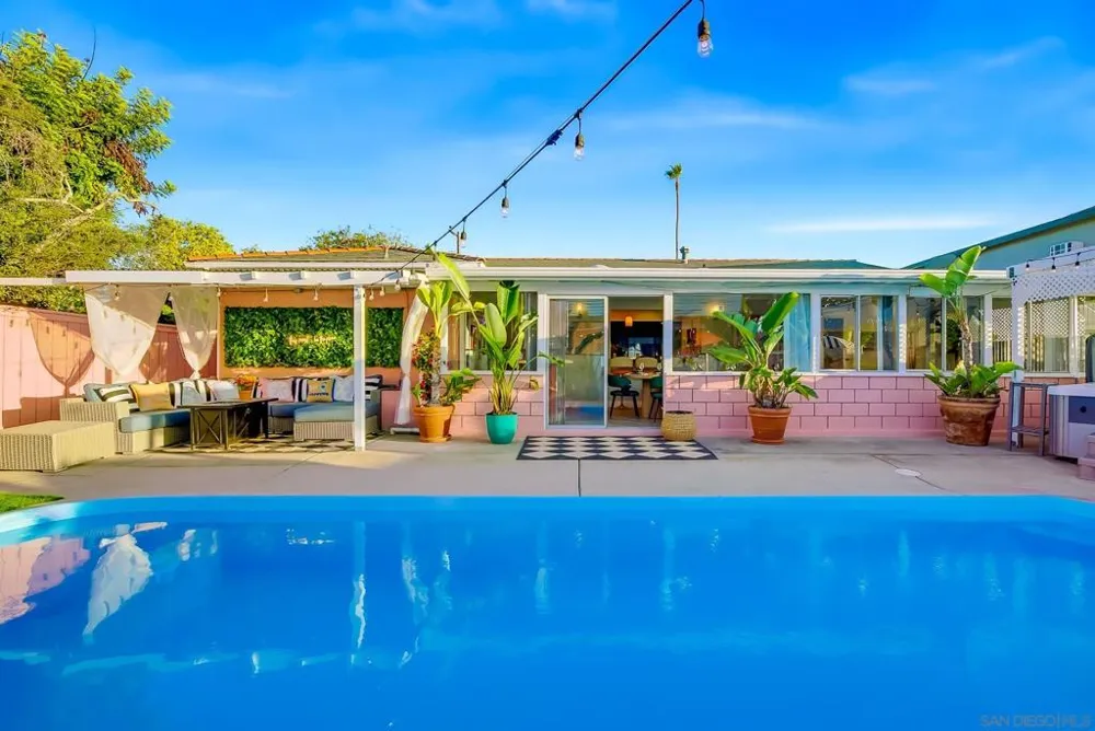 1626 Oliver San Diego, CA 92109