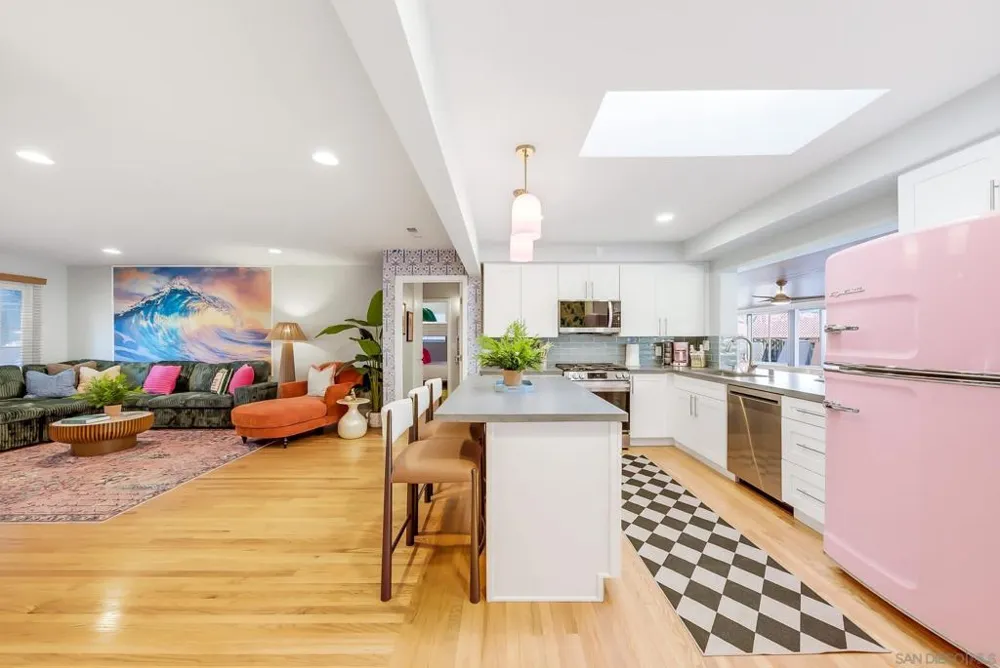 1626 Oliver San Diego, CA 92109