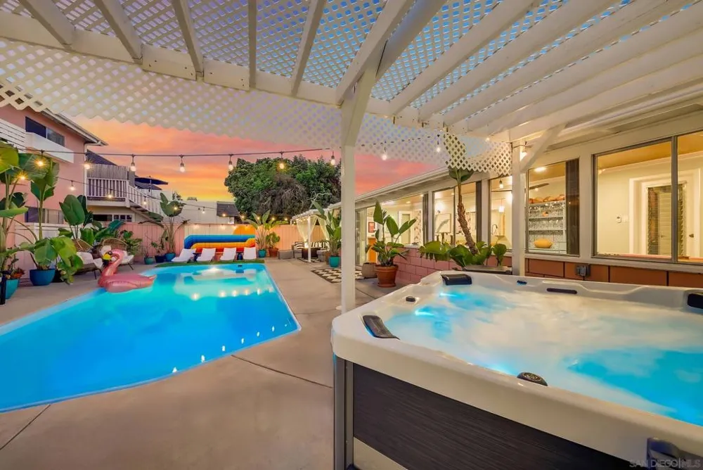 1626 Oliver San Diego, CA 92109