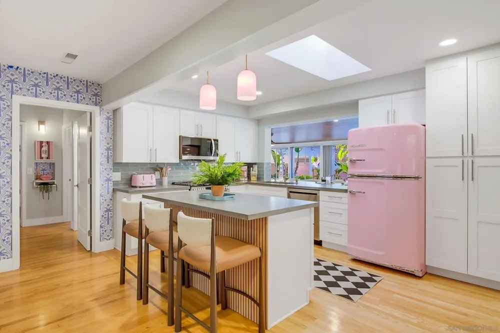 1626 Oliver San Diego, CA 92109