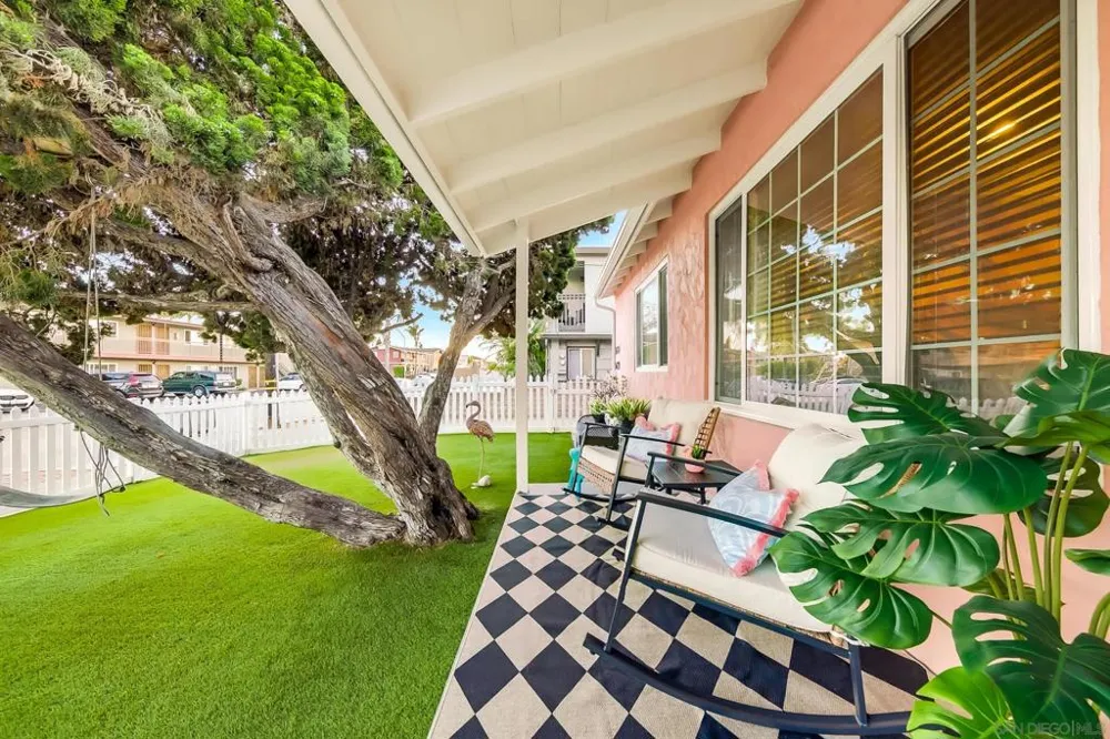 1626 Oliver San Diego, CA 92109