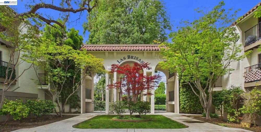 1750 Halford Ave #211 Santa Clara, CA 95051