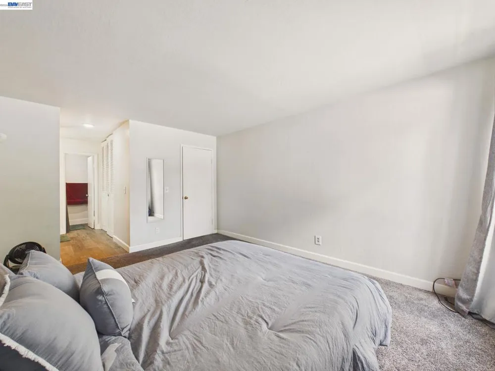 1750 Halford Ave #211 Santa Clara, CA 95051