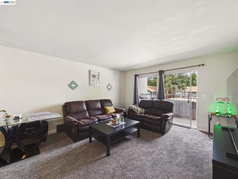 1750 Halford Ave #211 Santa Clara, CA 95051