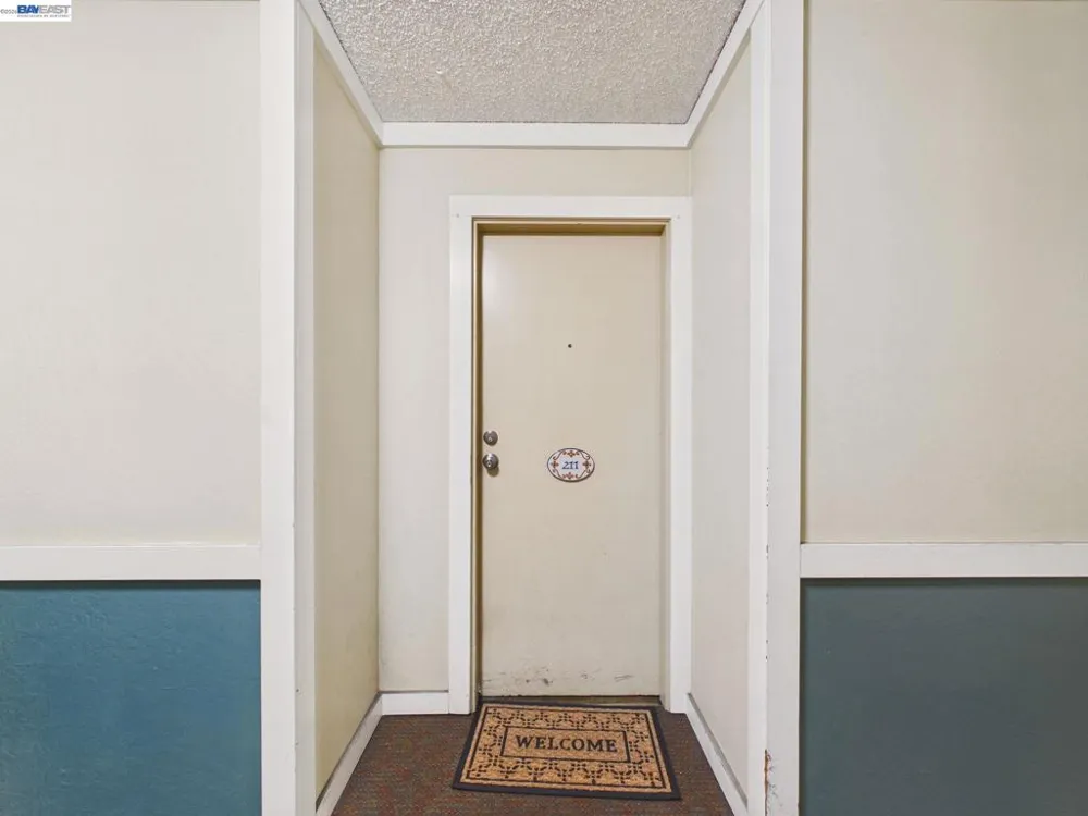 1750 Halford Ave #211 Santa Clara, CA 95051