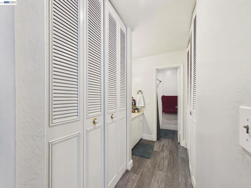 1750 Halford Ave #211 Santa Clara, CA 95051