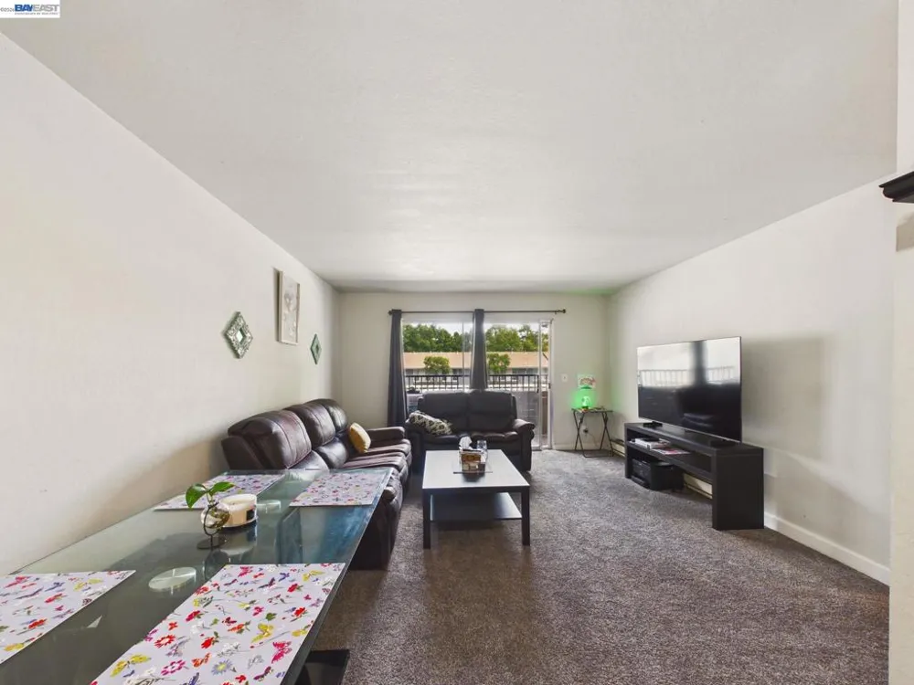 1750 Halford Ave #211 Santa Clara, CA 95051