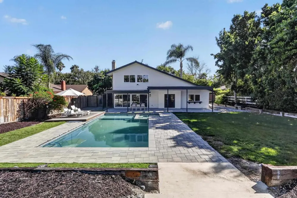 1207 Branding Iron Circle Vista, CA 92081
