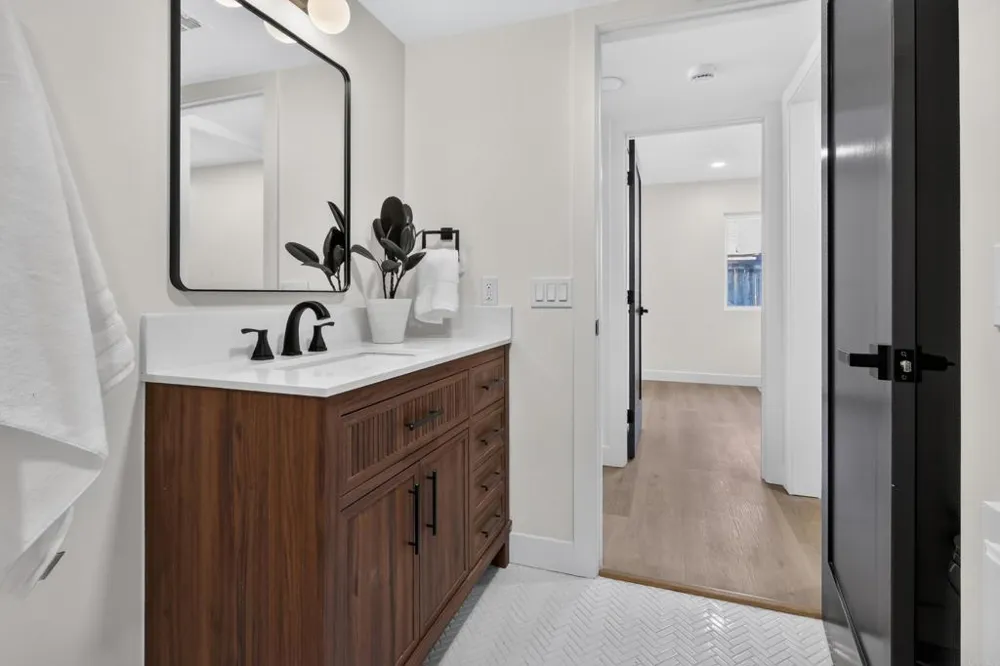 1207 Branding Iron Circle Vista, CA 92081