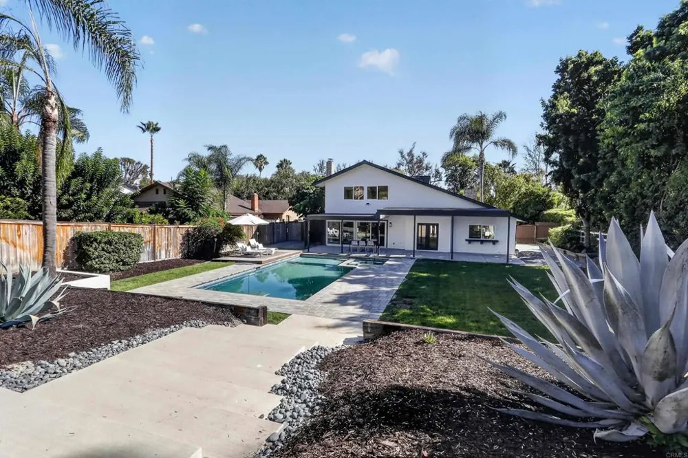 1207 Branding Iron Circle Vista, CA 92081