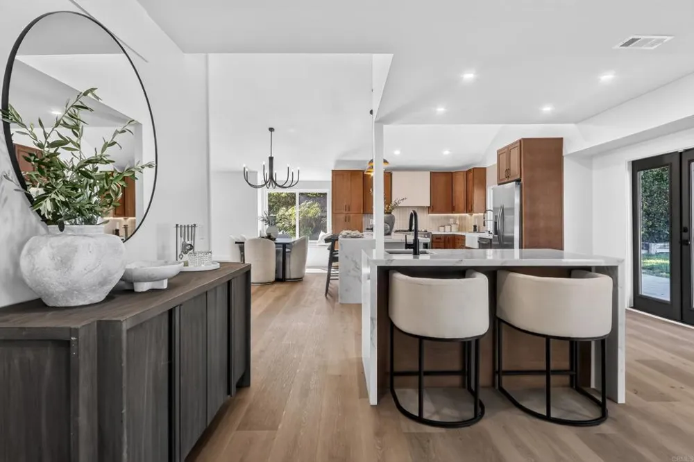 1207 Branding Iron Circle Vista, CA 92081