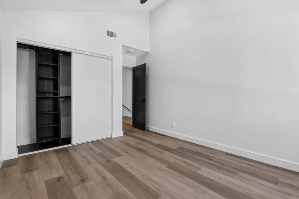 1207 Branding Iron Circle Vista, CA 92081
