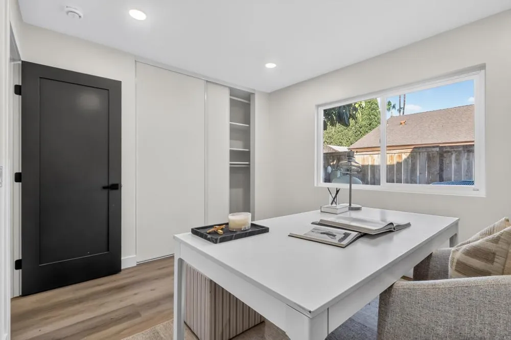 1207 Branding Iron Circle Vista, CA 92081