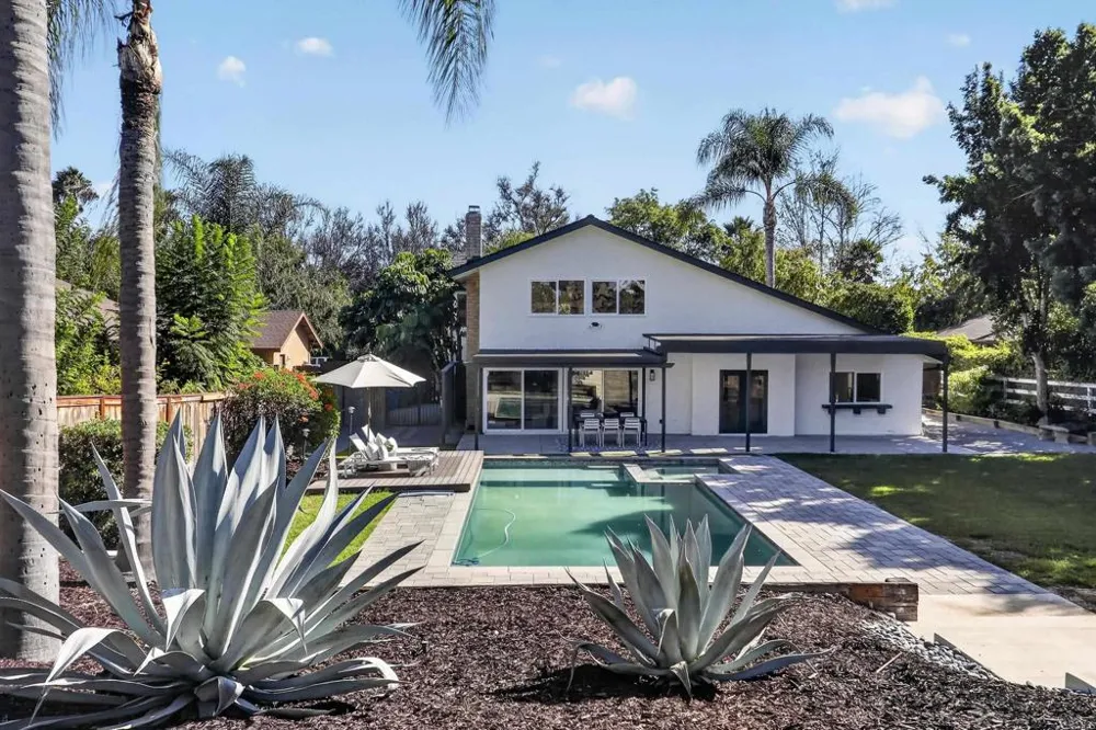 1207 Branding Iron Circle Vista, CA 92081